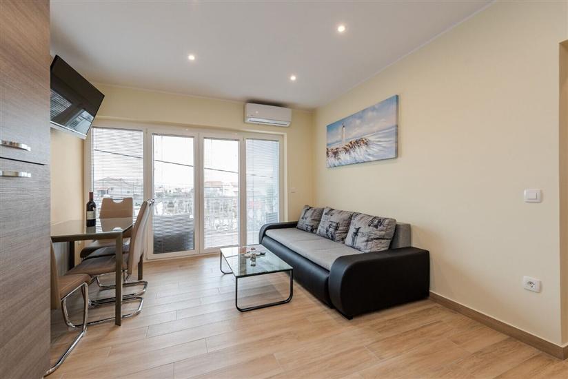 Apartment A6, for 5 persons