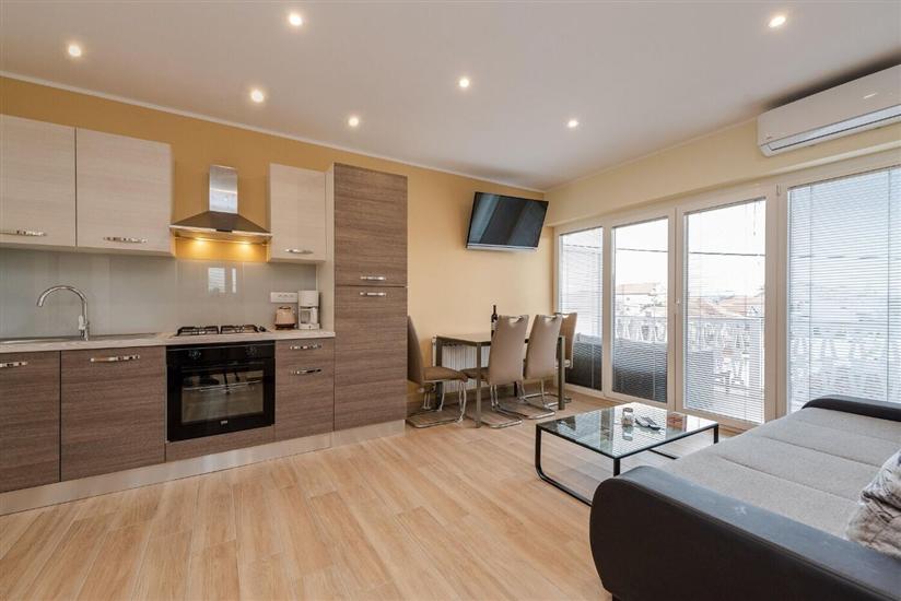 Apartment A6, for 5 persons