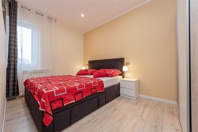 Apartment A7, for 6 persons