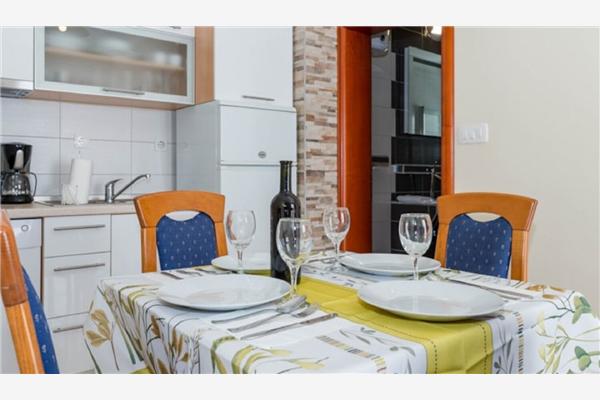 Apartment A2, for 4 persons