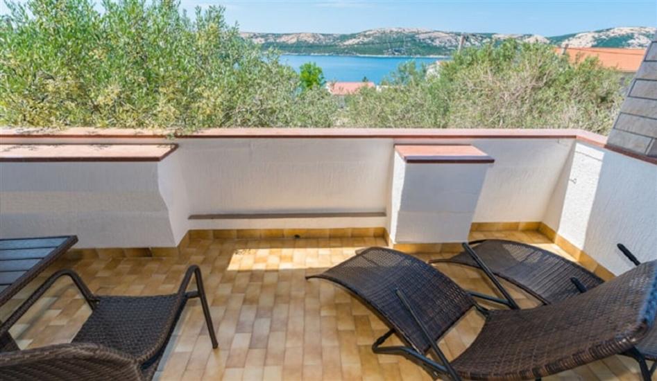 Apartment A4, for 7 persons