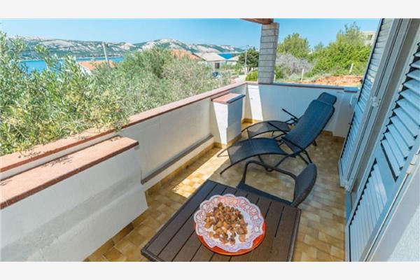 Apartment A4, for 7 persons