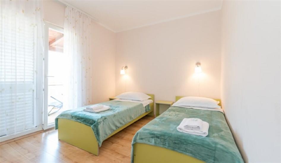 Apartment A4, for 7 persons