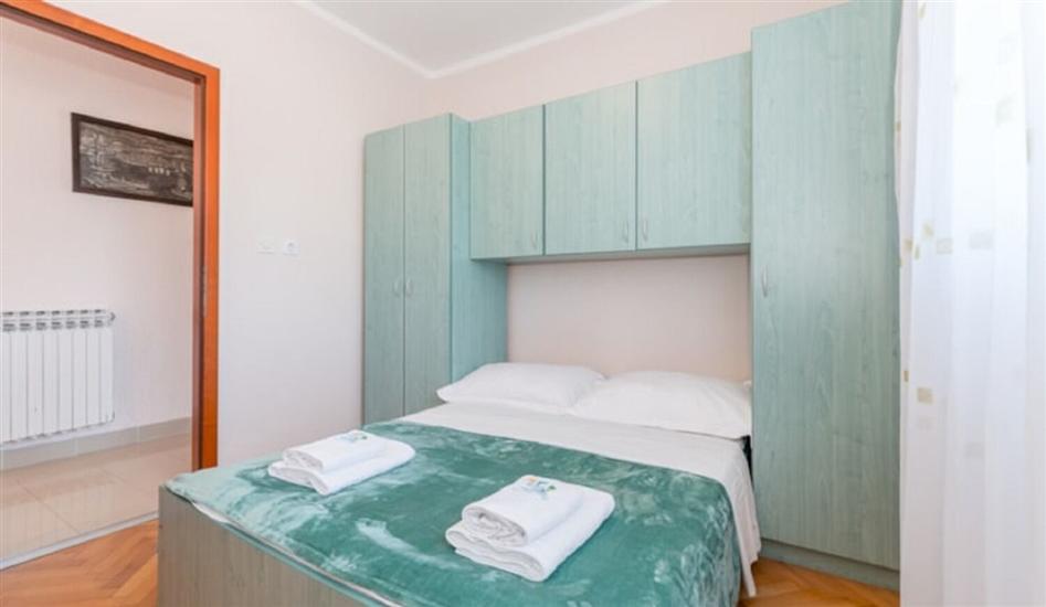 Apartment A4, for 7 persons