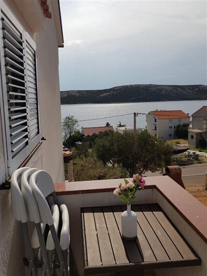 Apartment A7, for 3 persons