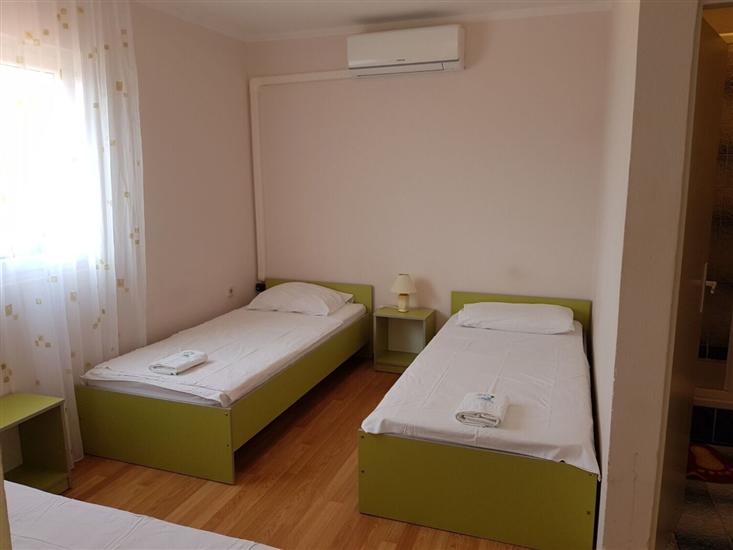 Apartment A7, for 3 persons