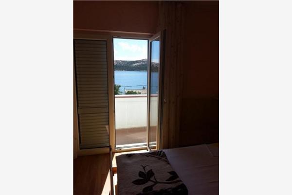 Apartment A8, for 3 persons