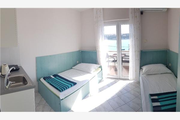 Apartment A9, for 2 persons