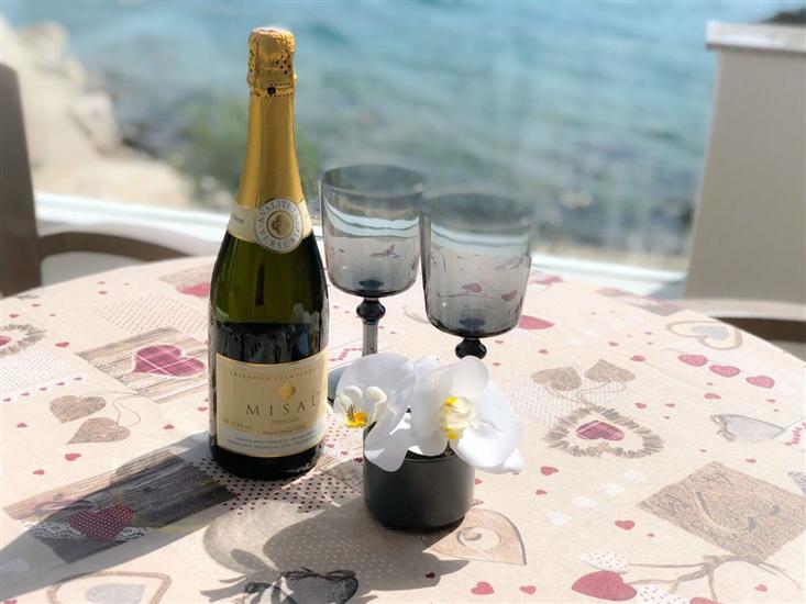 Apartment A2, for 5 persons