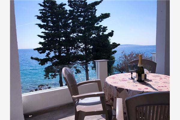 Apartment A2, for 5 persons