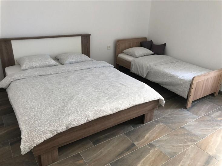 Apartment A2, for 5 persons