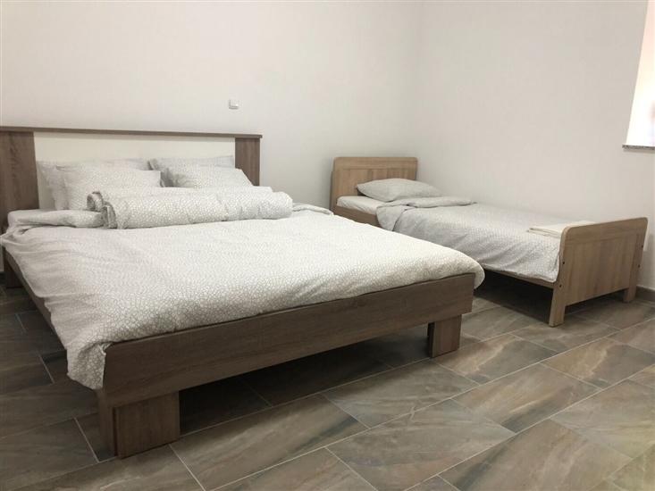 Apartment A3, for 5 persons