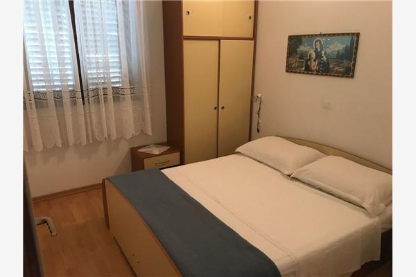 Apartment A4, for 6 persons
