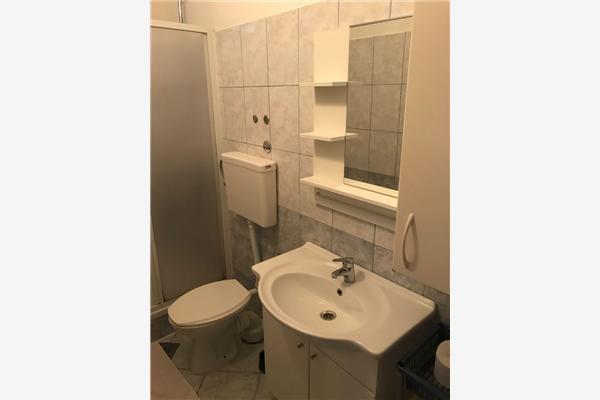 Apartment A4, for 6 persons