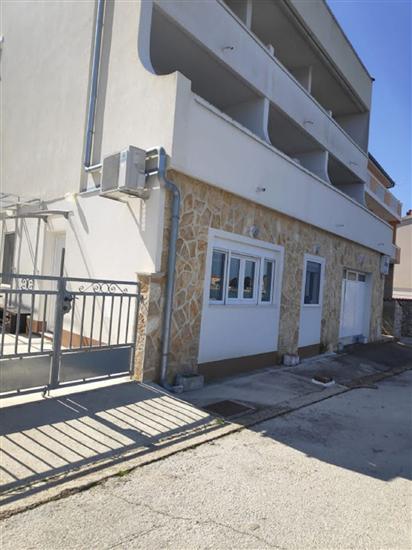 Apartmaj Tona