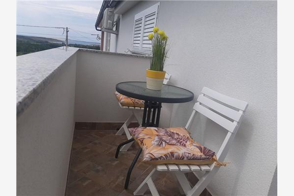 Apartment A1, for 5 persons