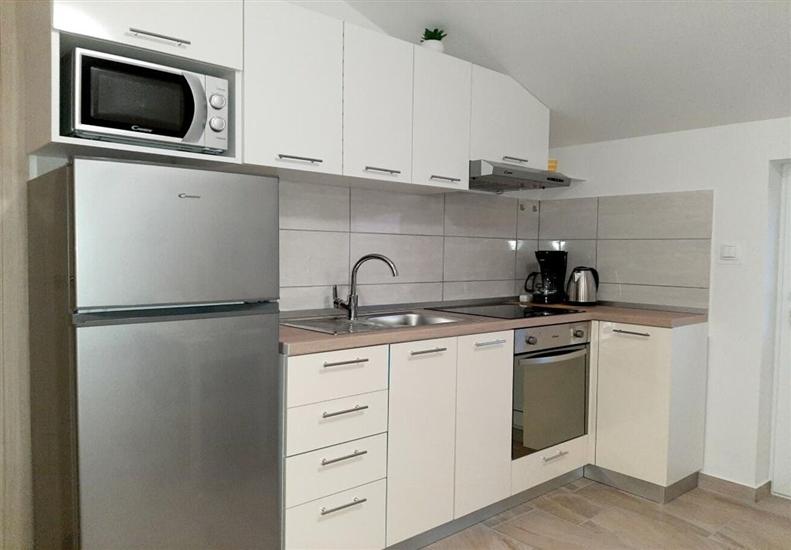 Apartment A1, for 5 persons