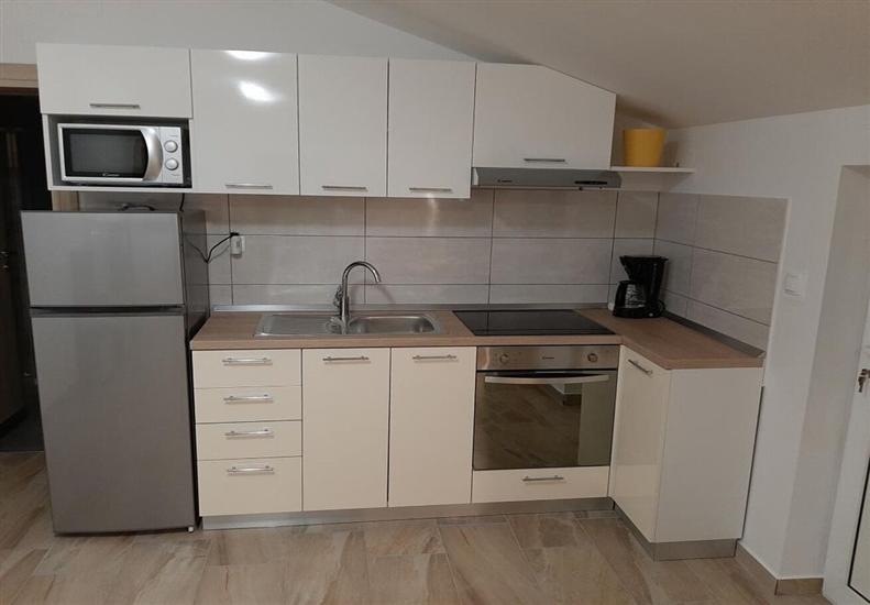 Apartment A1, for 5 persons