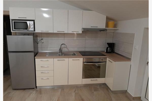 Apartment A1, for 5 persons