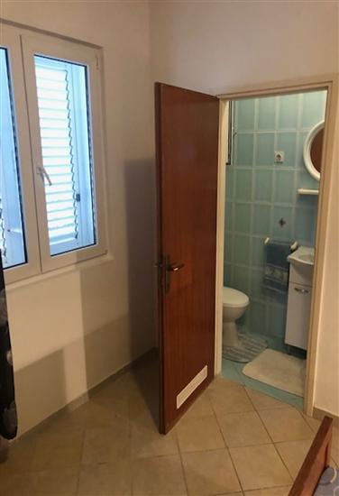 Apartment A5, for 6 persons