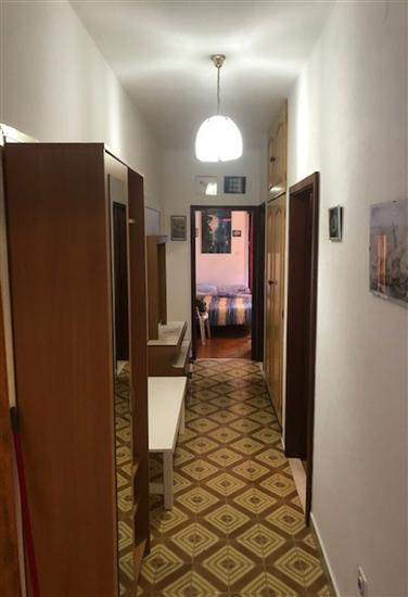 Apartment A7, for 5 persons