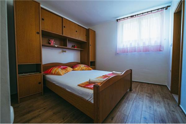 Lägenhet A3, för 5 personer