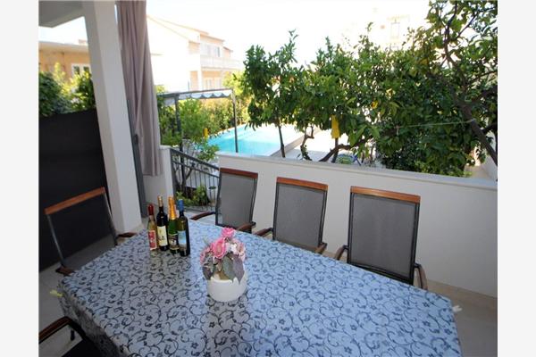 Apartment A1, for 5 persons