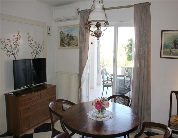 Apartment A1, for 5 persons