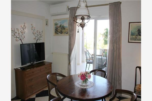 Apartment A1, for 5 persons