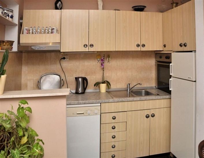 Apartment A1, for 5 persons