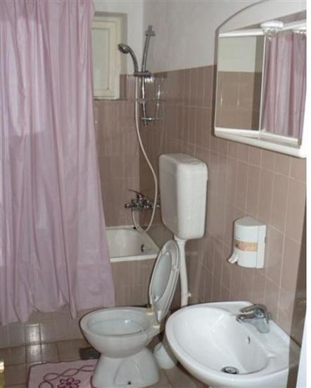 Apartment A1, for 5 persons