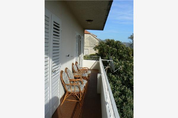 Apartment A2, for 5 persons