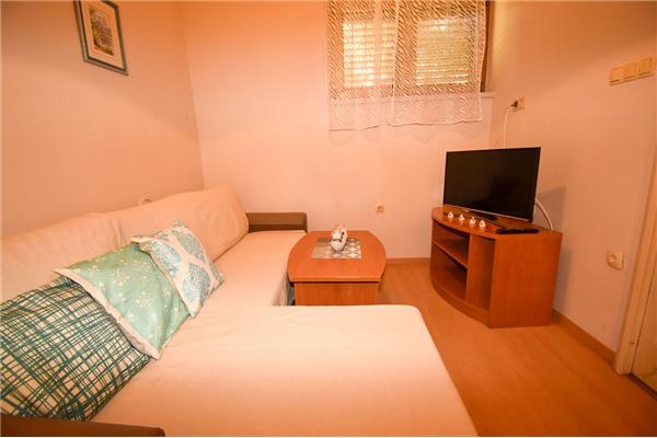 Apartment A1, for 6 persons