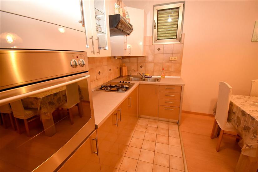Apartment A1, for 6 persons