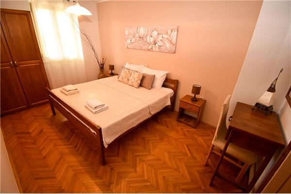Apartment A1, for 6 persons