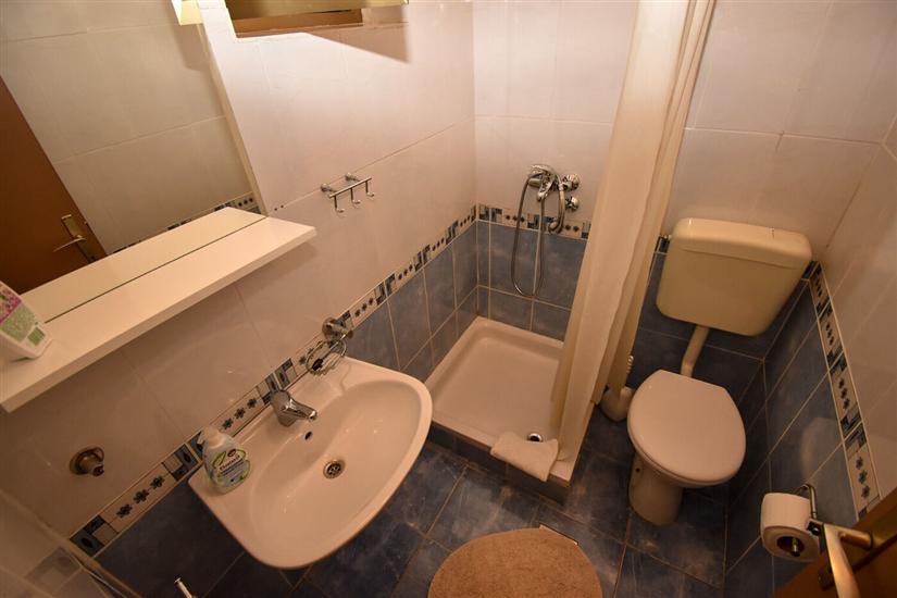 Apartment A1, for 6 persons