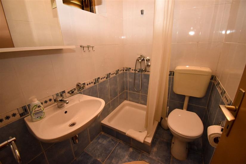 Apartment A1, for 6 persons