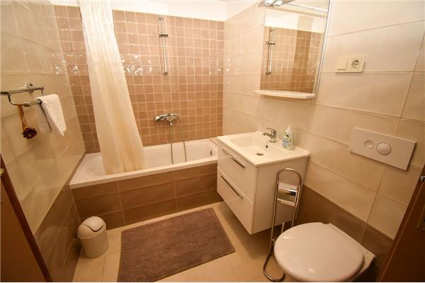 Apartment A1, for 6 persons