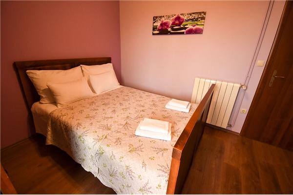 Room S4, for 2 persons