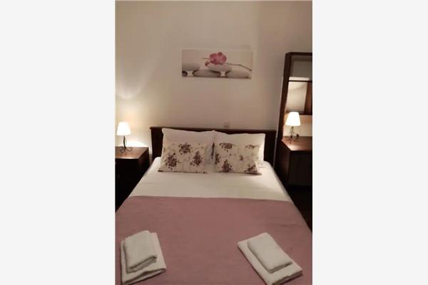 Room S5, for 2 persons