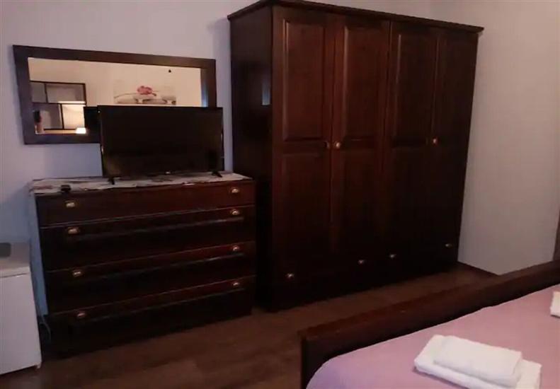 Room S5, for 2 persons