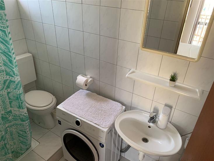 Apartment A1, for 6 persons