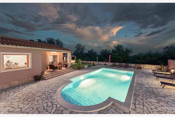 House K1, for 8 persons