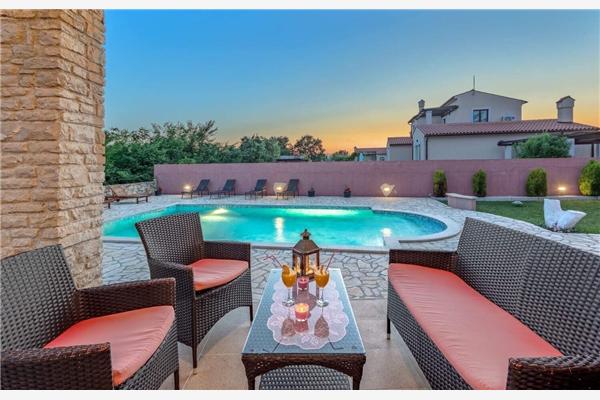 House K1, for 8 persons