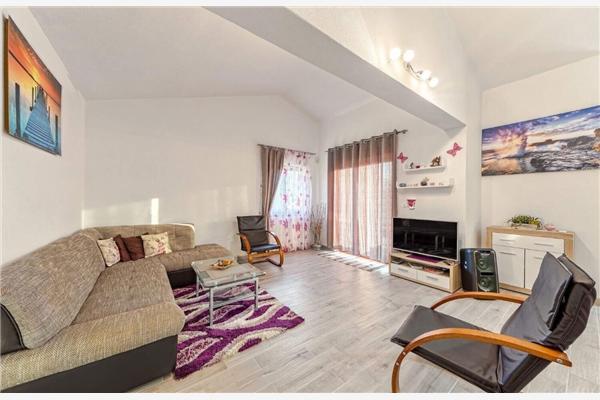 House K1, for 8 persons