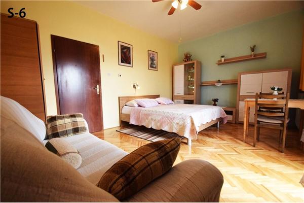Apartment A1, for 9 persons