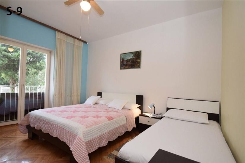 Apartment A1, for 9 persons