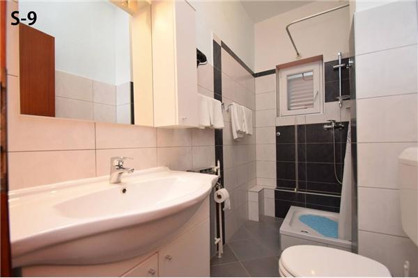 Apartment A1, for 9 persons