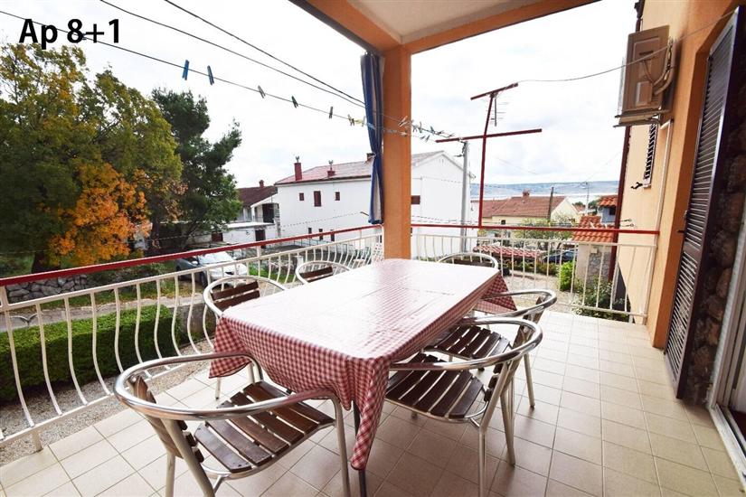 Apartments and Rooms Mirja