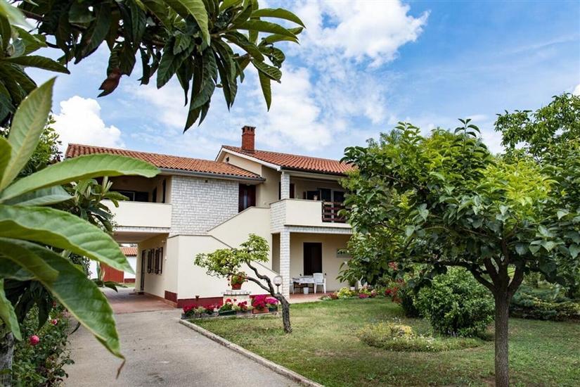 Apartment M&A Apartment B, Fazana, Valbandon